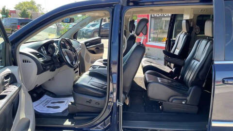 2014 Chrysler Town and Country Touring