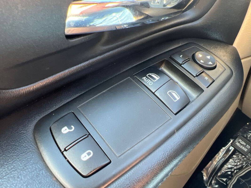 2013 Dodge Grand Caravan American Value Package