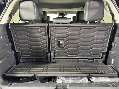 2024 Toyota Sequoia SR5