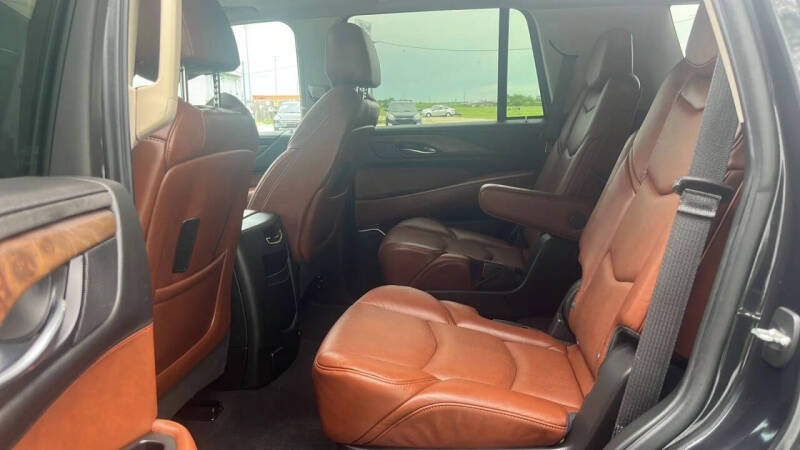 2019 Cadillac Escalade Luxury