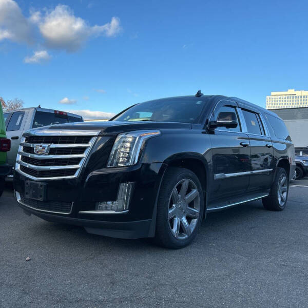 2018 Cadillac Escalade ESV Luxury