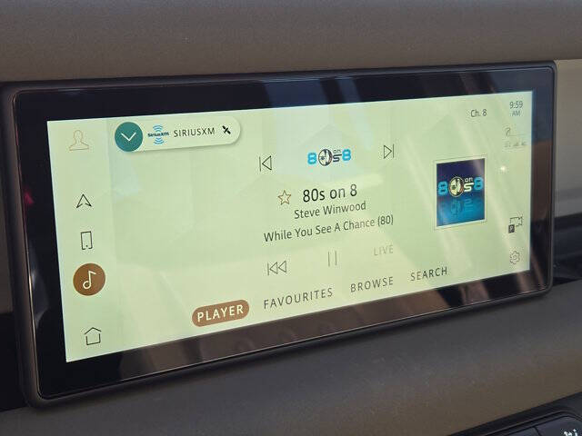 2020 Land Rover Defender 110 SE