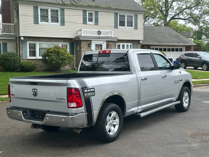 2015 RAM Ram 1500 SLT photo 5