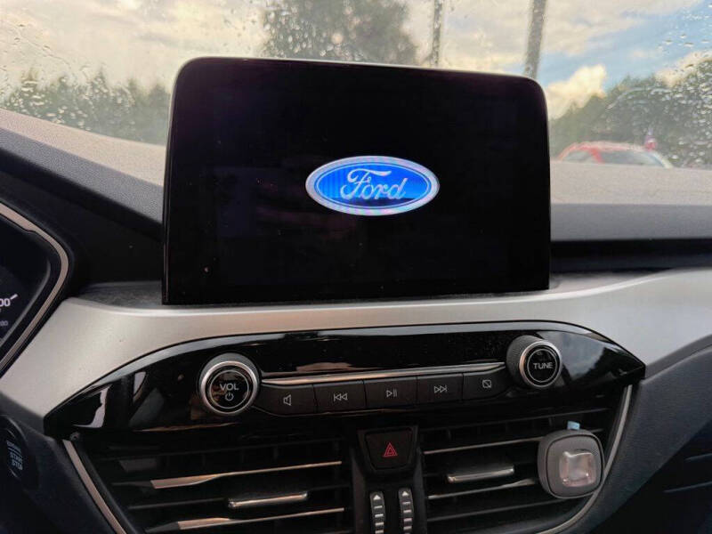 2020 Ford Escape SEL