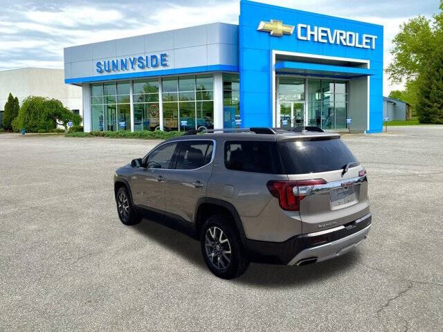 2023 GMC Acadia SLT