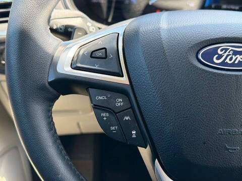 2023 Ford Edge Titanium