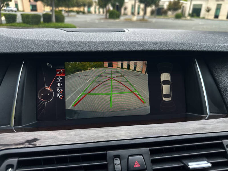 2016 BMW 5 Series 528i