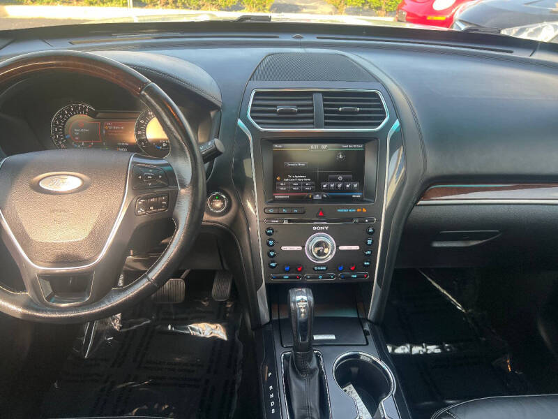 2016 Ford Explorer Platinum