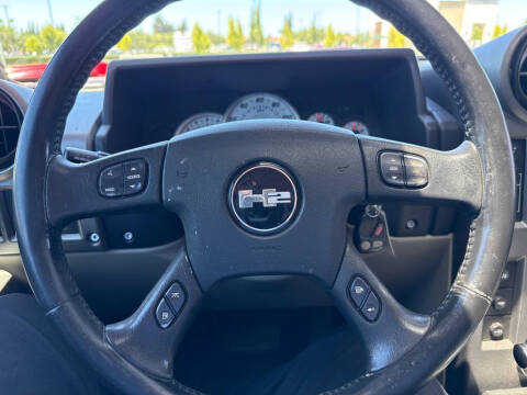 2004 HUMMER H2