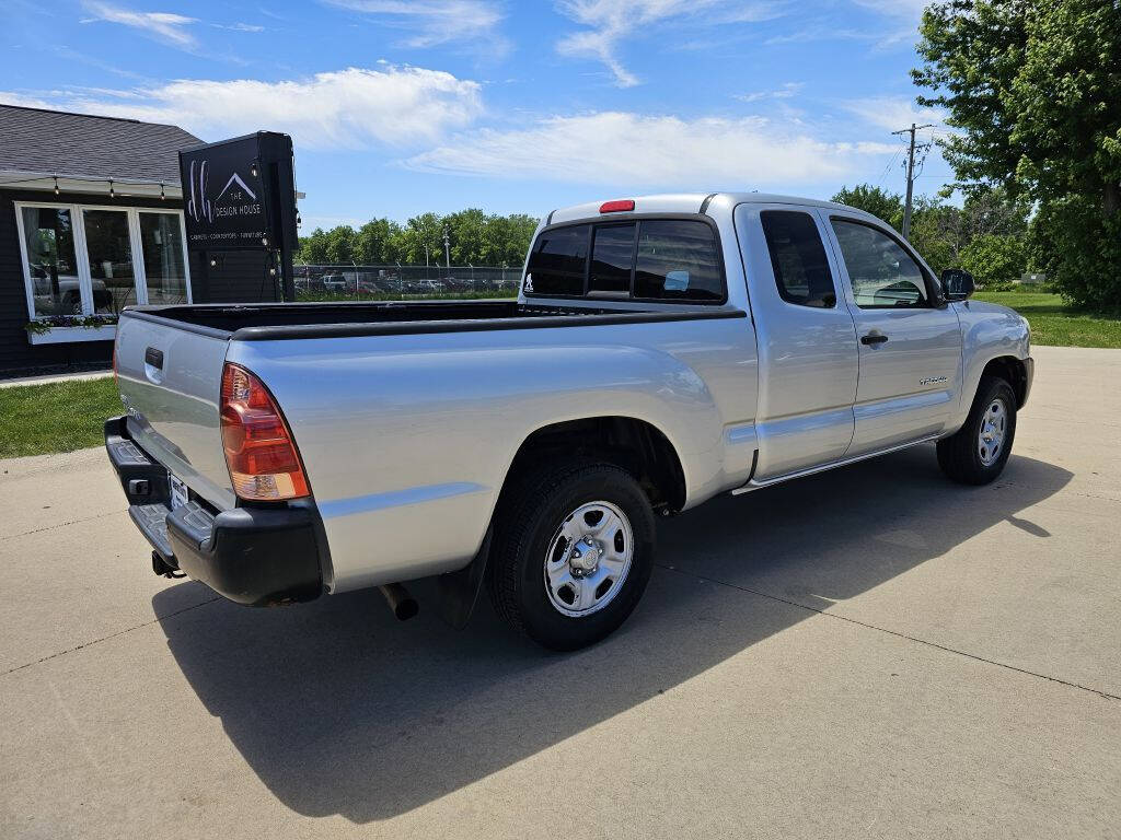 2006 Toyota Tacoma for sale at Bigfoot Auto in Hiawatha, IA