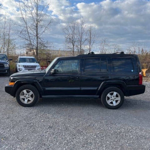 2008 Jeep Commander for sale at Green Light Auto in Bridgeton, NJ