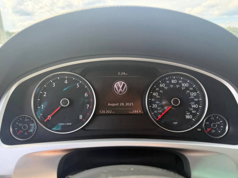 2017 Volkswagen Touareg V6 Executive