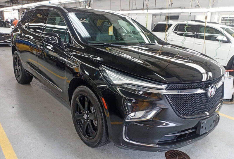 2023 Buick Enclave Essence