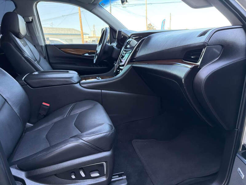 2016 Cadillac Escalade Premium Collection
