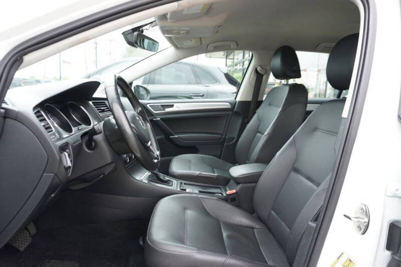 2016 Volkswagen e-Golf SEL Premium