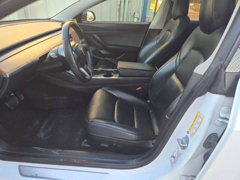 2020 Tesla Model 3 Standard Range