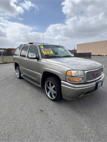 2002 GMC Yukon Denali