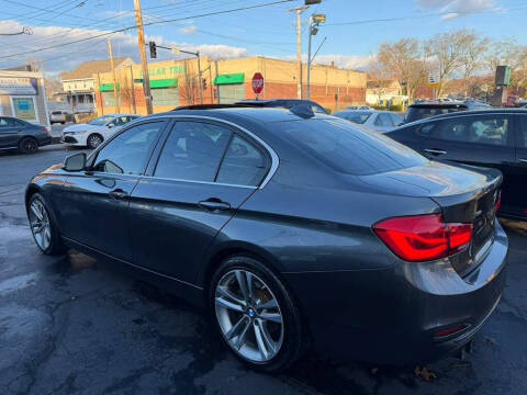 2018 BMW 3 Series 330i xDrive