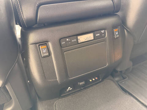2017 Infiniti QX80