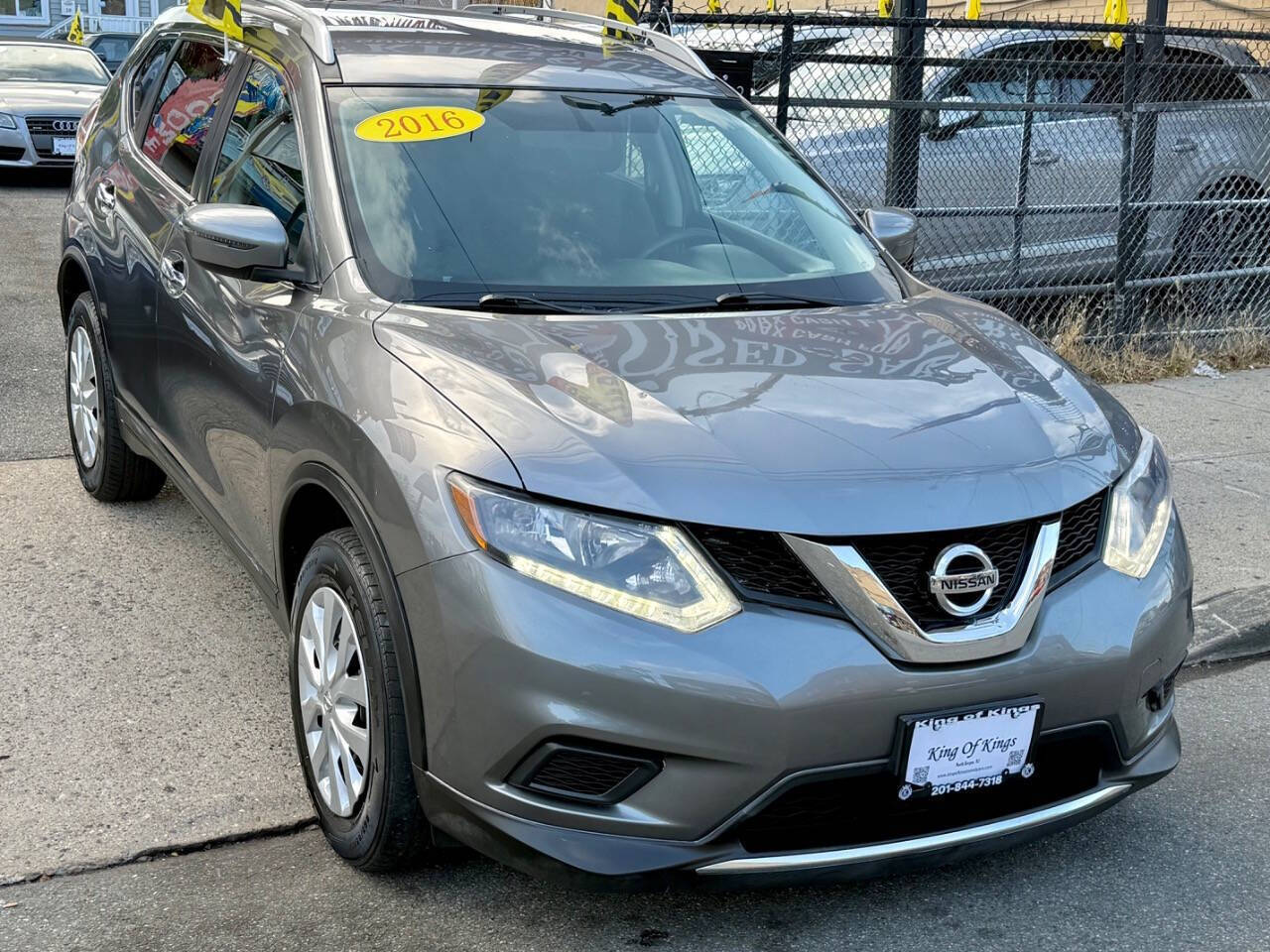 2016 Nissan Rogue S AWD 4dr Crossover - Brilliant Silver exterior view 11