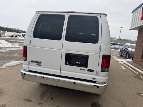 2012 Ford E-Series E-350 SD XLT