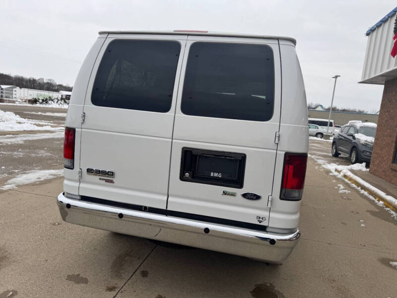 2012 Ford E-Series E-350 SD XLT