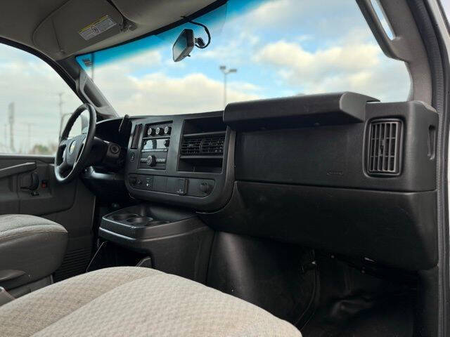 2017 Chevrolet Express 2500