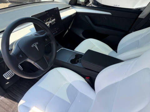 2023 Tesla Model Y Performance