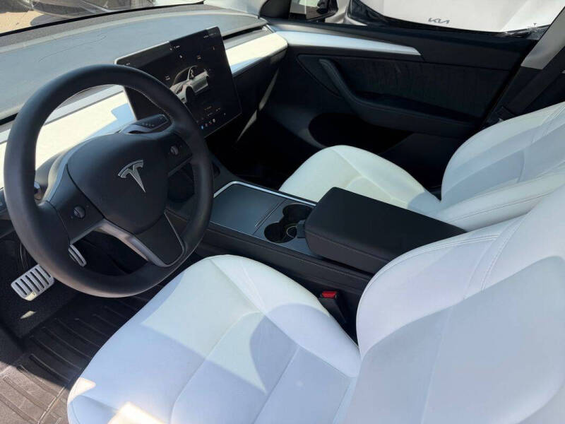 2023 Tesla Model Y Performance