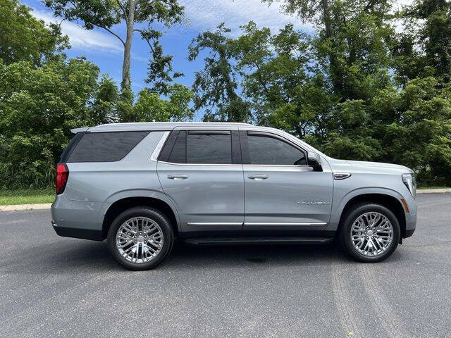 2025 GMC Yukon Elevation