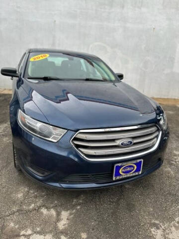 2016 Ford Taurus for sale at AutoBank in Chicago IL