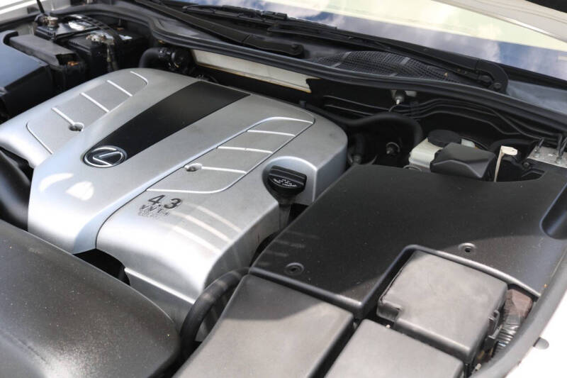 2001 Lexus LS 430