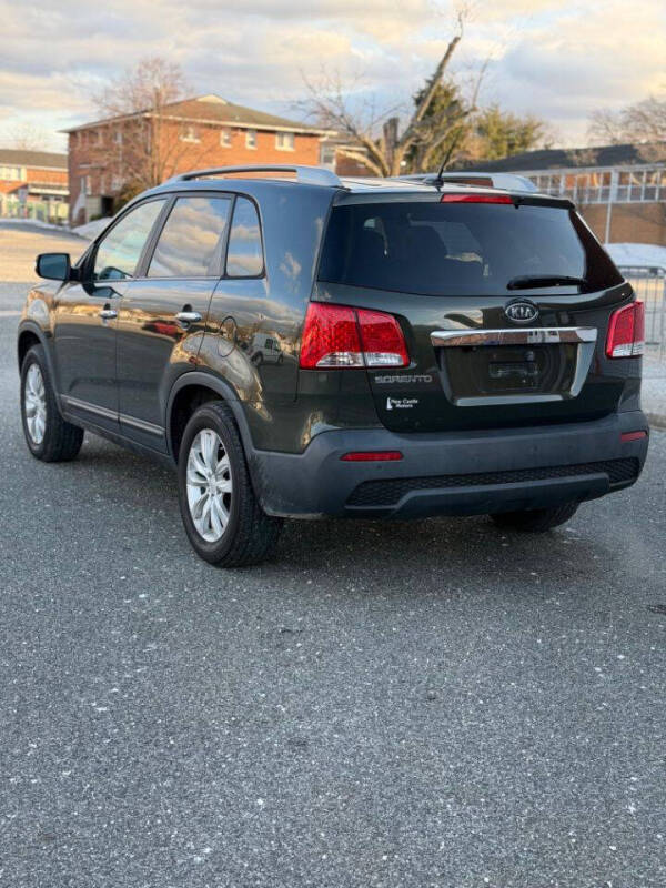 2011 Kia Sorento LX