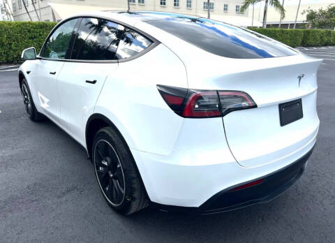 2024 Tesla Model Y Long Range