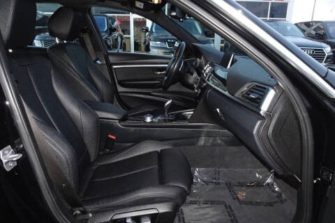 2017 BMW 3 Series 330i xDrive