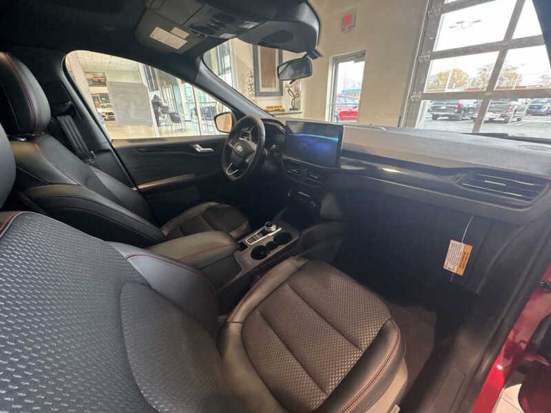 2026 Ford Escape ST-Line Select