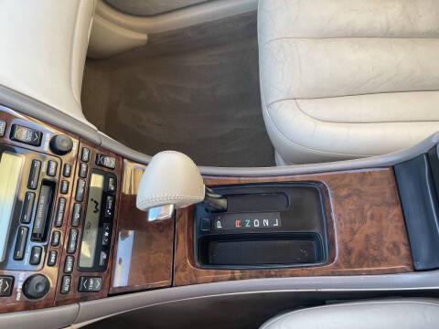 2003 Toyota Avalon XL