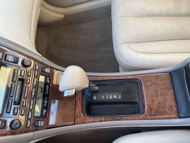 2003 Toyota Avalon XL