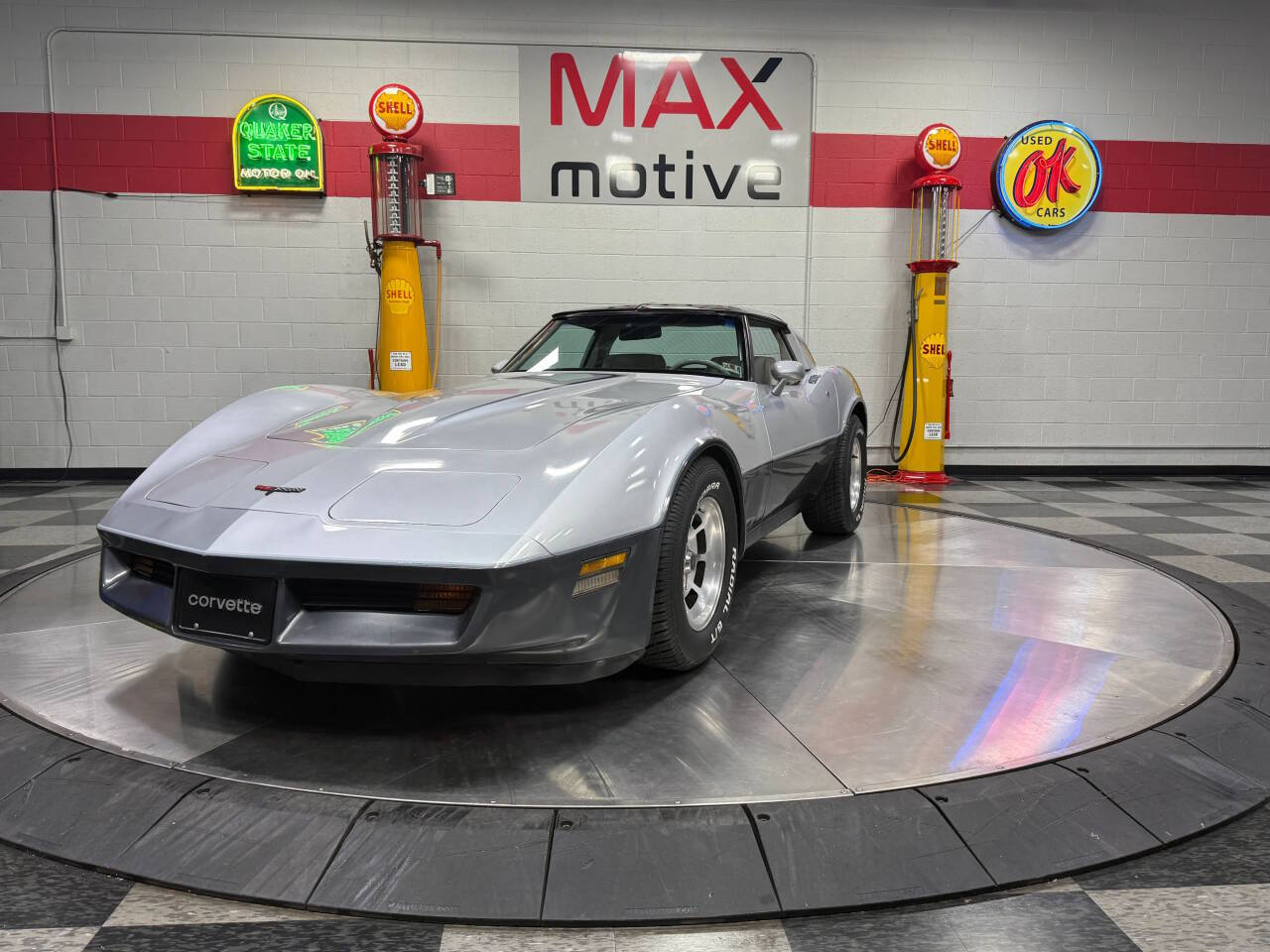 1981 Chevrolet Corvette 12