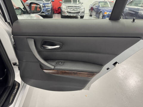 2011 BMW 3 Series 328i