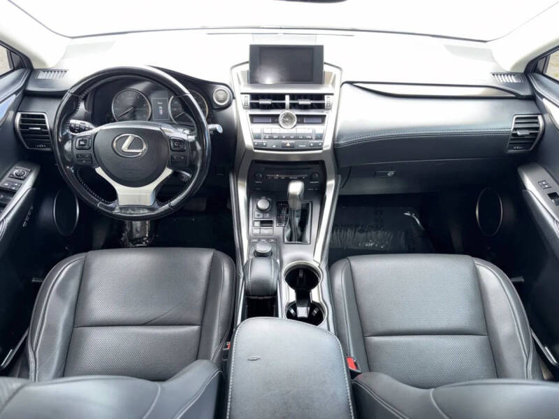 2017 Lexus NX 200t