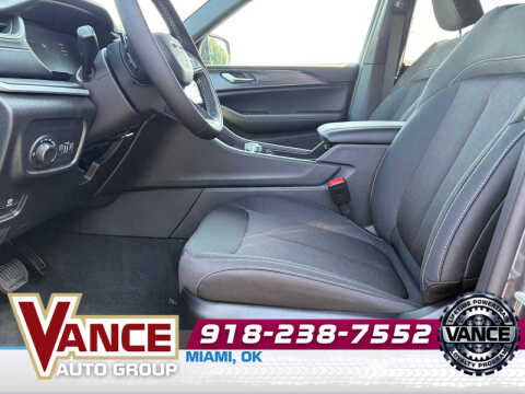 2025 Jeep Grand Cherokee L Laredo X