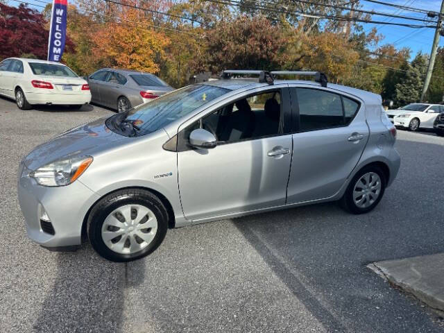 2014 Toyota Prius c Three