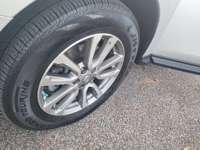 2015 Nissan Pathfinder SV