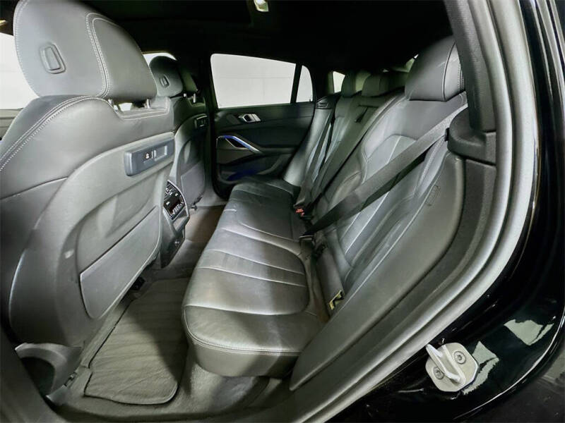 2021 BMW X6 xDrive40i