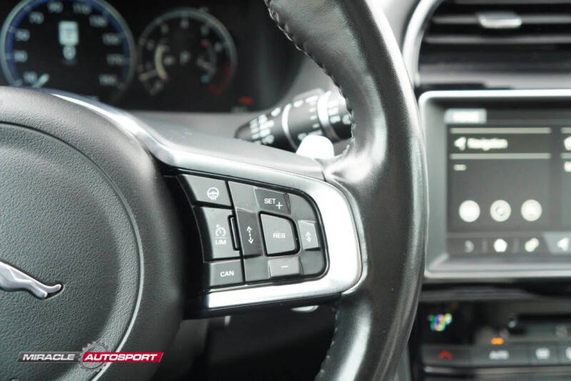 2018 Jaguar F-PACE S