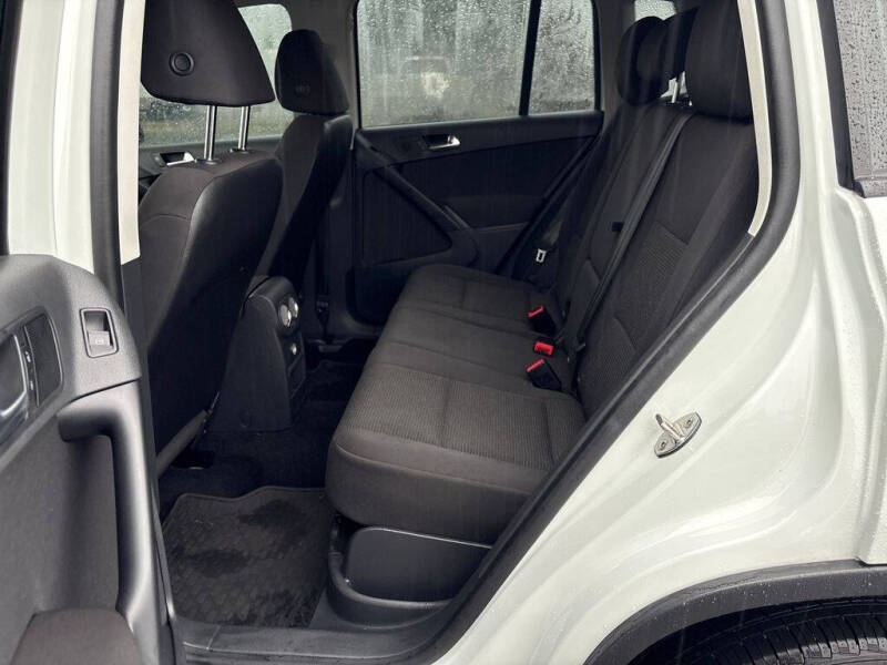 2018 Volkswagen Tiguan Limited 2.0T 4Motion