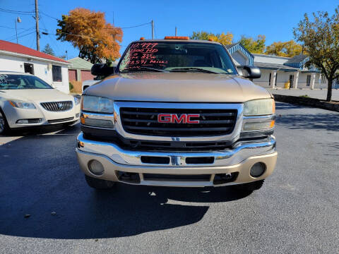 2004 GMC Sierra 2500HD for sale at SUSQUEHANNA VALLEY PRE OWNED MOTORS in Lewisburg PA