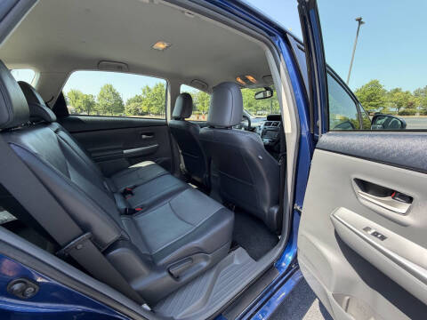 2012 Toyota Prius v Five