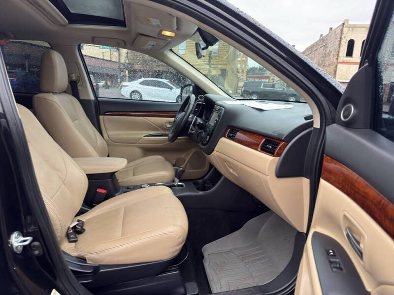 2014 Mitsubishi Outlander GT